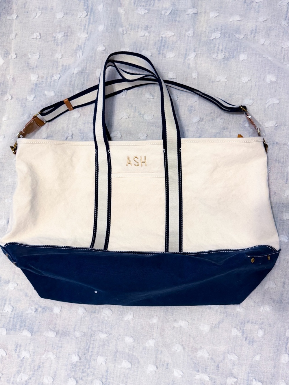 NWT! Large J Crew weekender montauk tote with leather and gold trim